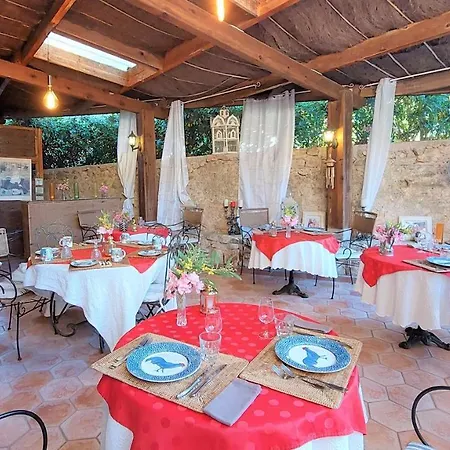 La Bergerie Du Moulin (adults Only) Bed & Breakfast