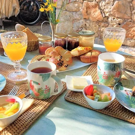 La Bergerie Du Moulin (adults Only) Bed & Breakfast