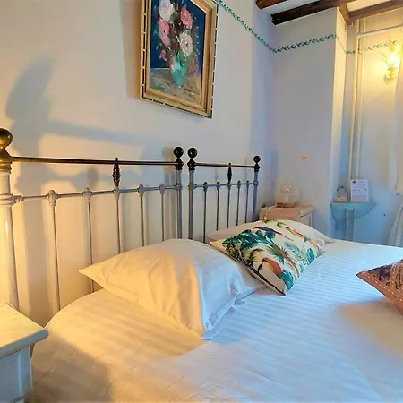 La Bergerie Du Moulin (adults Only) Bed & Breakfast